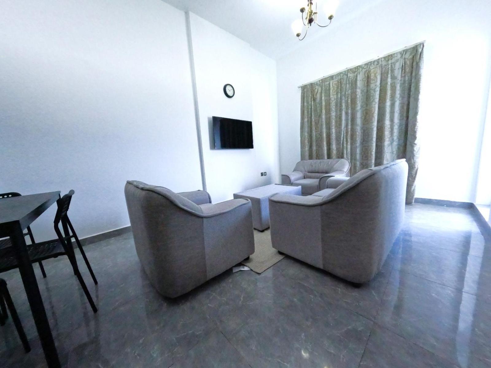 Warsan Star Residence - Home Stay ดูไบ ภายนอก รูปภาพ