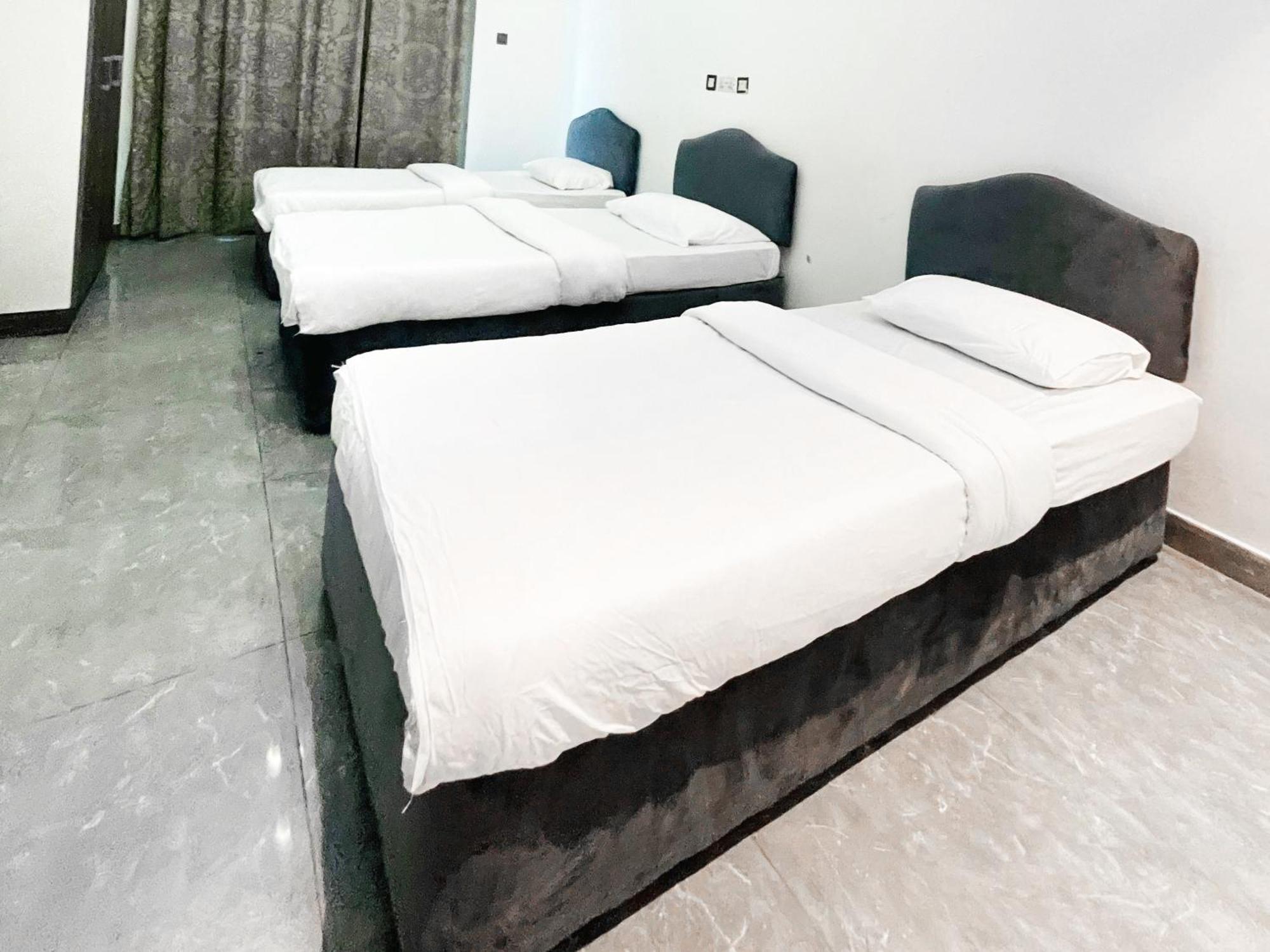 Warsan Star Residence - Home Stay ดูไบ ภายนอก รูปภาพ